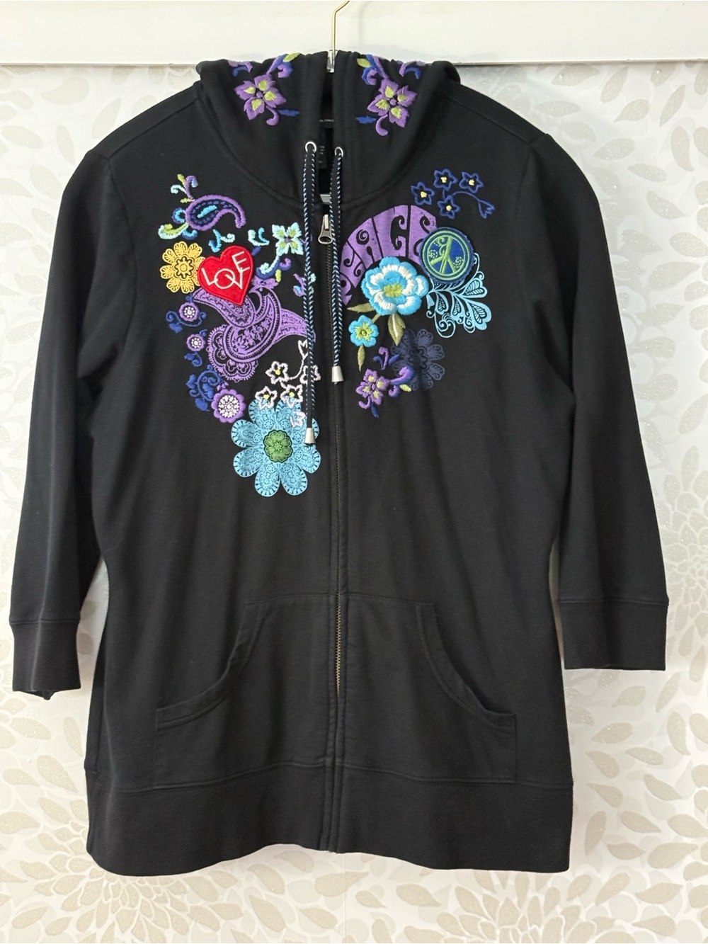 Vintage Y2K INC Women’s L Black Peace Love Embroidered Zip Up Hoodie Sweatshirt